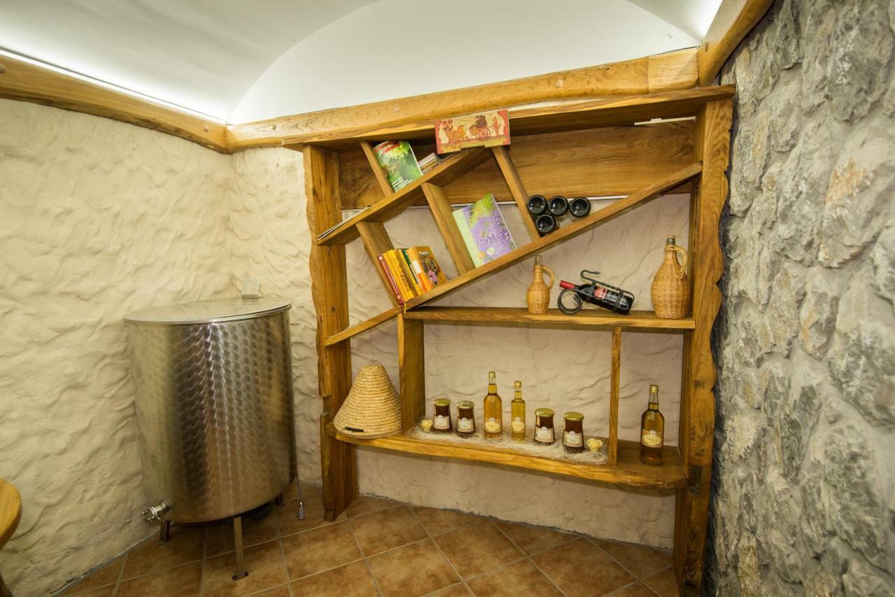 Vineyard Cottage Vina In Medu Trebelno Exterior photo